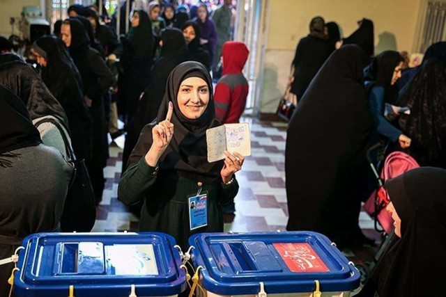 Iranians casting their vote
